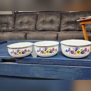LAST CHANCE - GMI Enamel Pansy Nesting Bowls